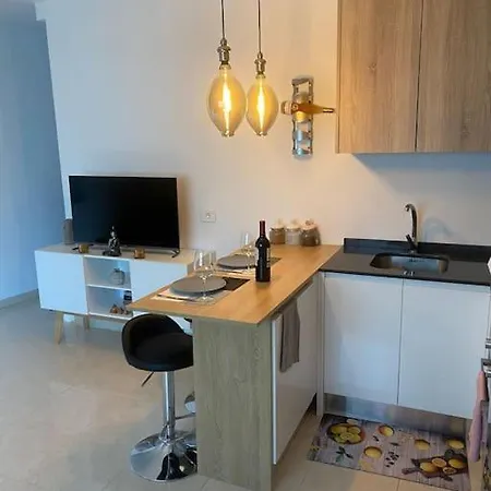 La Terraza Del Sol * 아로나