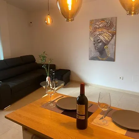 La Terraza Del Sol * 아로나